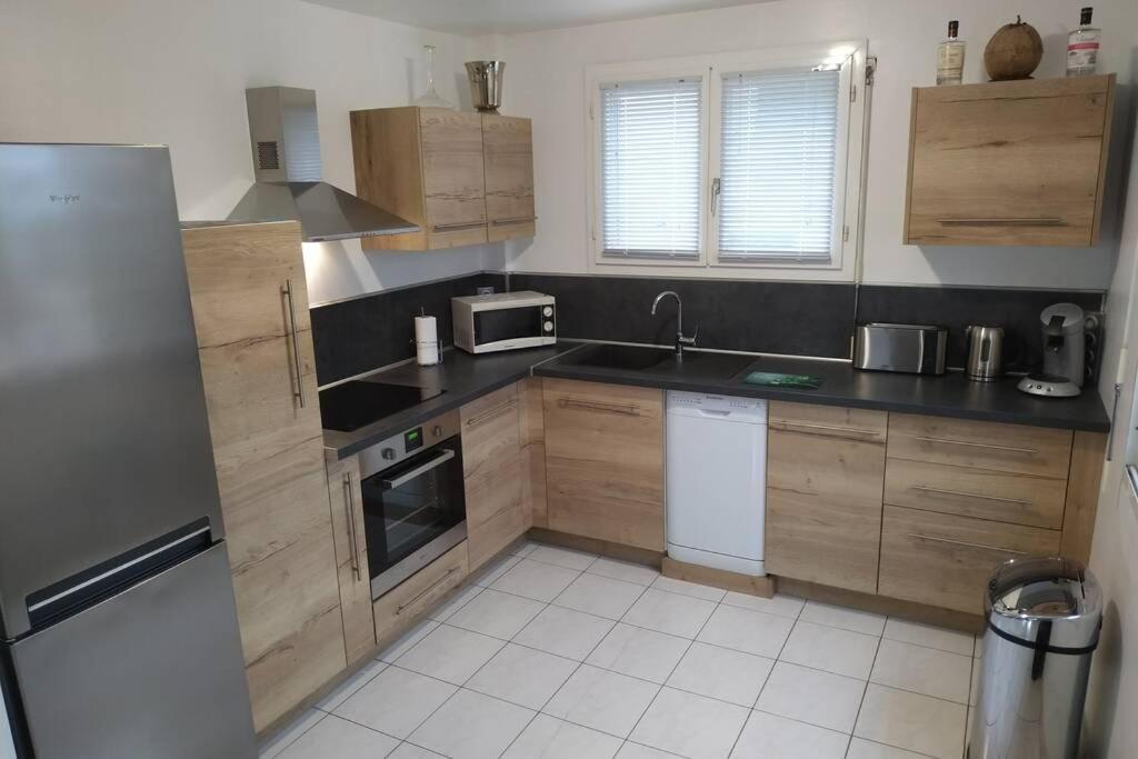 Sète Appartement T3 Spacieux Avec Vue Sur L'Etang De Thau Au 1Er Etage D'Une Villa - Entree Independante מראה חיצוני תמונה