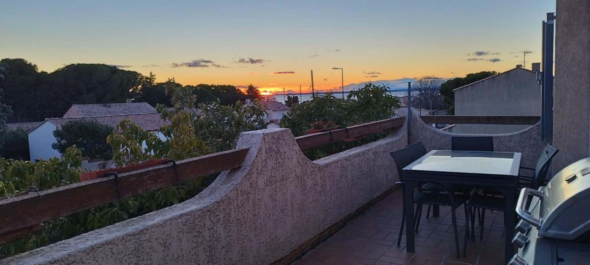 Sète Appartement T3 Spacieux Avec Vue Sur L'Etang De Thau Au 1Er Etage D'Une Villa - Entree Independante מראה חיצוני תמונה